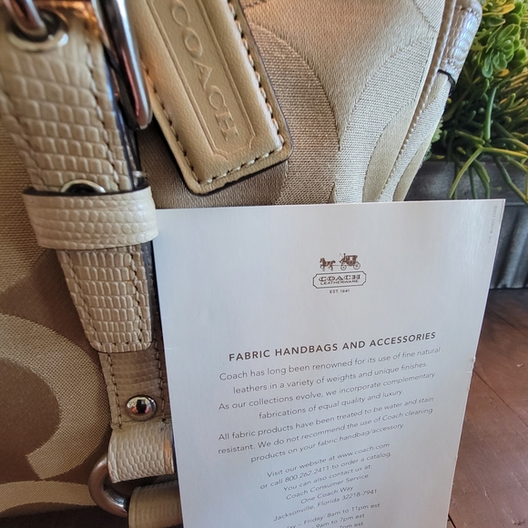 Coach Signature Buckle Tote Bag Tan With Leather Trim - Picture 9 of 14